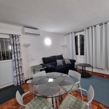 פואנגירולה Comfortable One Bedroom Apartment מראה חיצוני תמונה