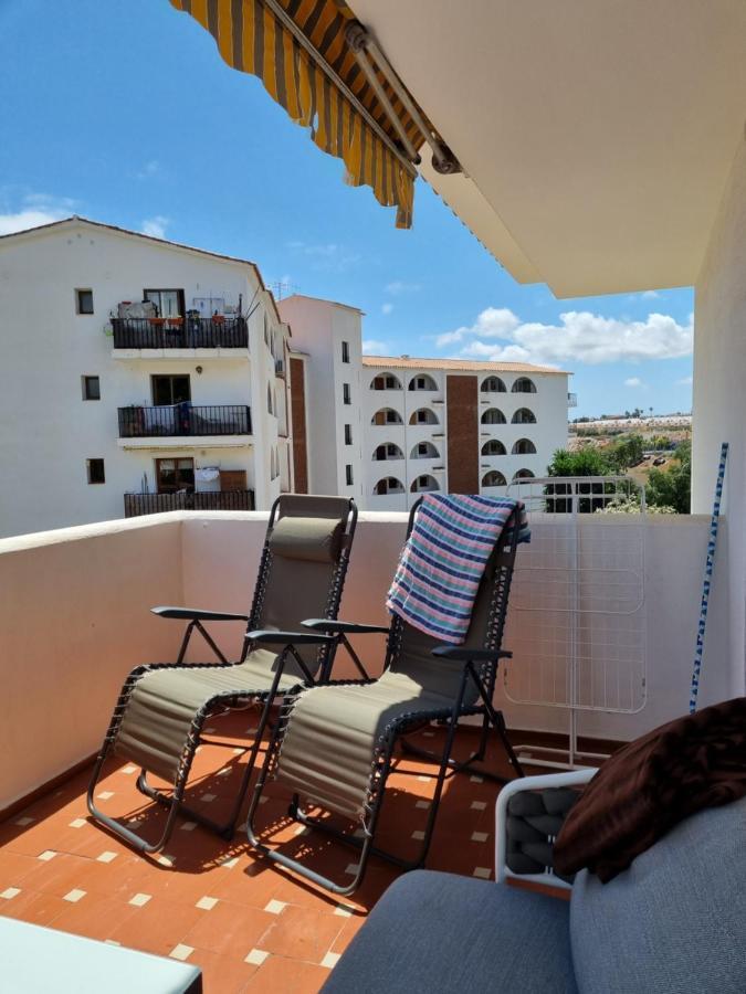 פואנגירולה Comfortable One Bedroom Apartment מראה חיצוני תמונה