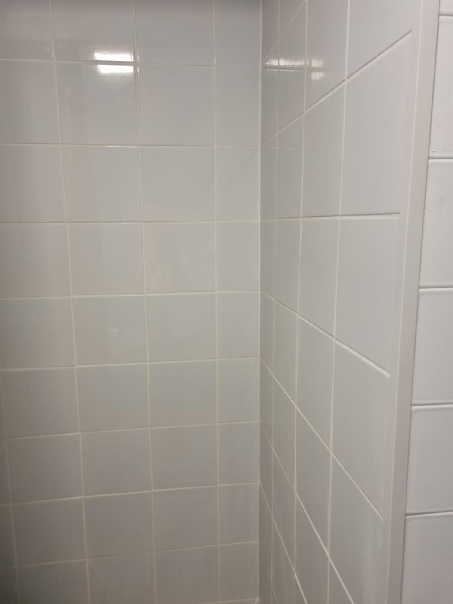 פואנגירולה Comfortable One Bedroom Apartment מראה חיצוני תמונה