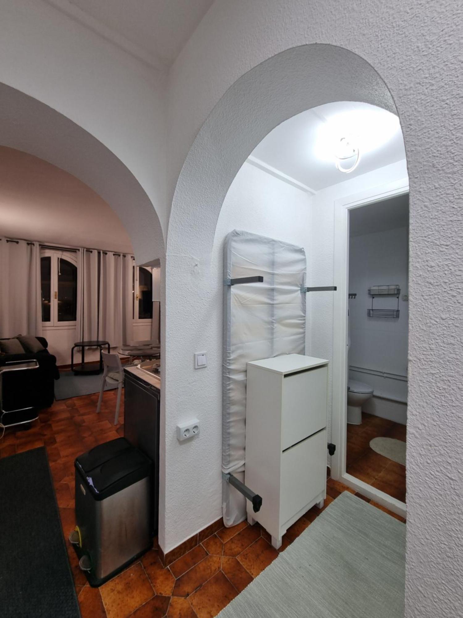 פואנגירולה Comfortable One Bedroom Apartment מראה חיצוני תמונה